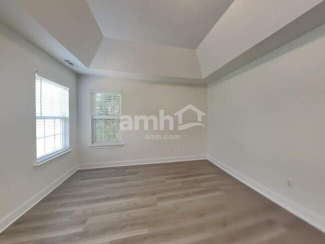 Building Photo - 3900 Arbor Creek Ct