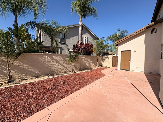 Building Photo - EASTVALE GREAT NEIGHBORHOOD- 4+2.5 EXECUTIVE HOME, QUIET NEIGHBORHOOD - AVAILABLE NOW!!! ONLY 2 C...