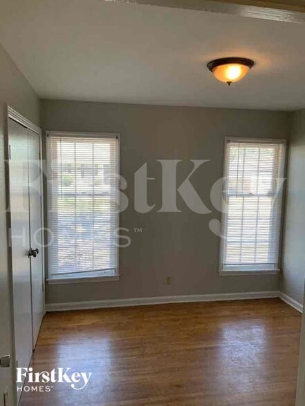 Building Photo - 5117 Scrivener Dr