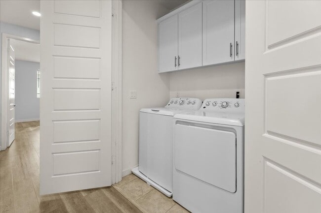 Building Photo - Modern 3-Bedroom Townhome with Luxe Finishes and Private Garage