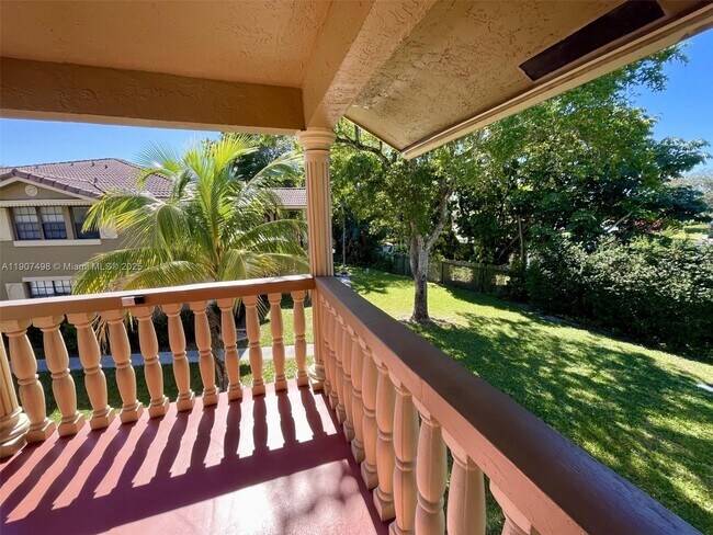 Building Photo - 2630 Riverside Dr