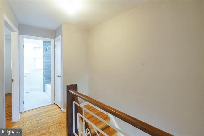 Building Photo - 5428 Vicaris St