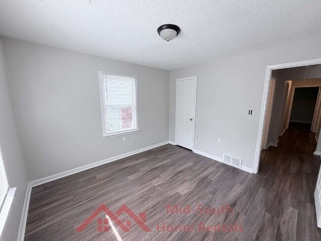 Building Photo - 1199 Tunstall St
