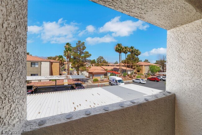 Building Photo - 3151 N Soaring Gulls Dr