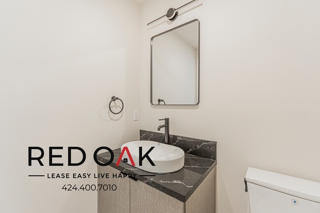 Building Photo - 5320 Cartwright Ave