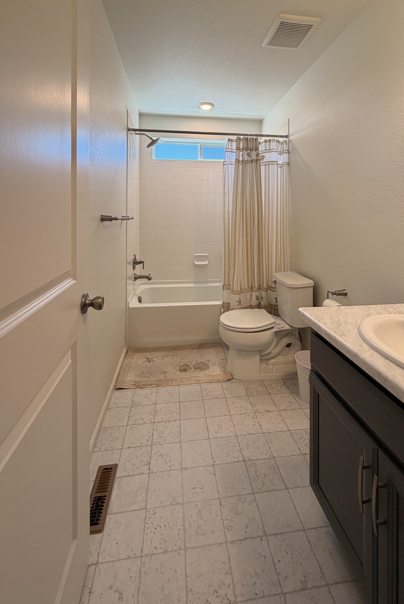 Building Photo - 2497 Winding Dr