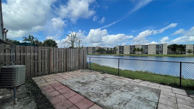Building Photo - 8467 SW 22nd St