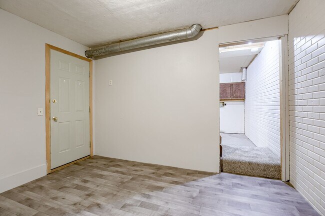 Building Photo - 3700/3702 N 22nd St Duplex