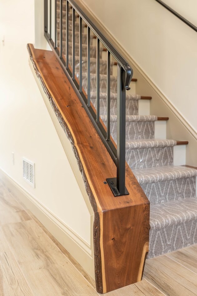 Building Photo - 261 Gay St