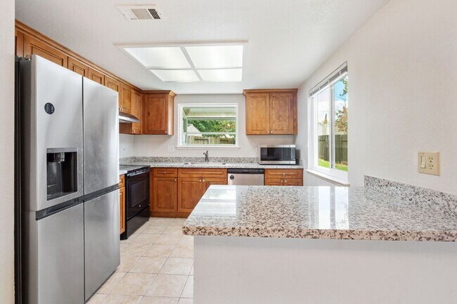 Building Photo - 9417 Aizenberg Cir