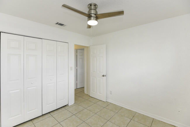 Building Photo - 436 Auburn Dr