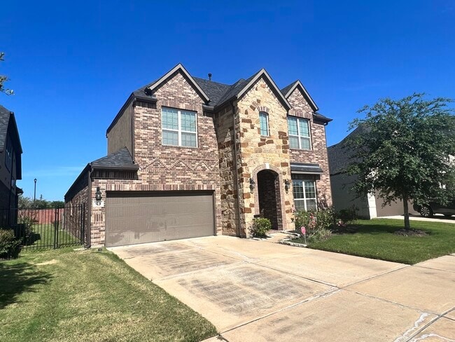 Building Photo - 5231 Pickford Grove Ln