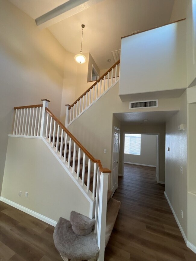 Building Photo - Encounter the ultimate luxury living experience with this 4-bedroom, 2197 sq ft house