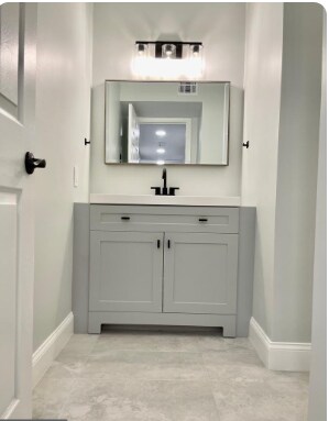 Building Photo - 1505 Lincoln Way