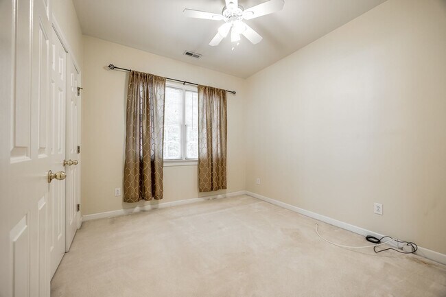 Building Photo - Exceptional 4 Bedroom Ranch in Steele Creek!
