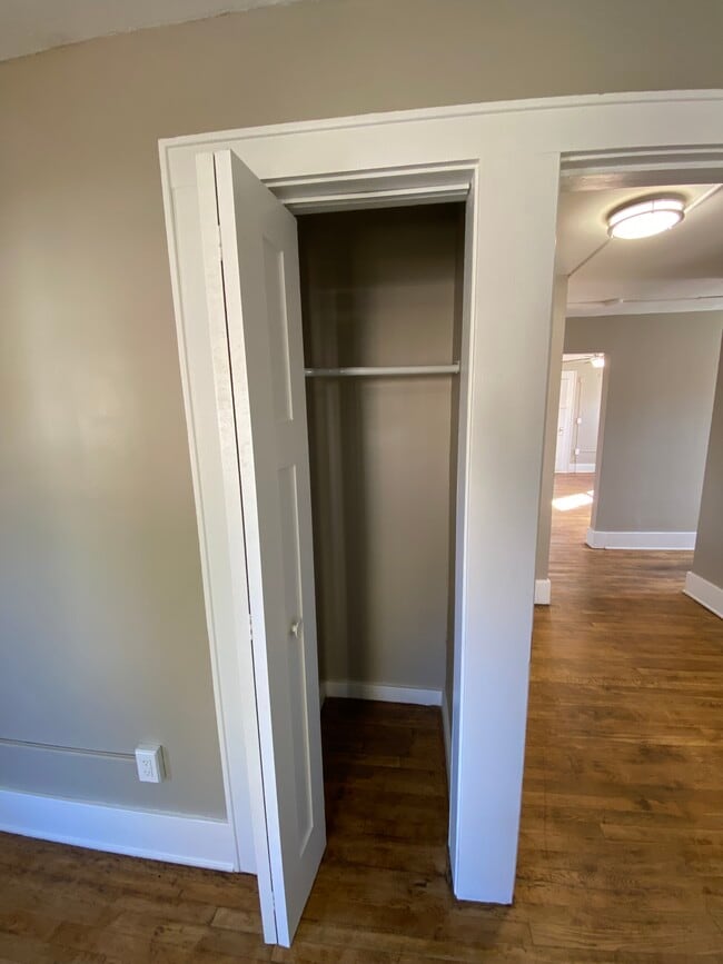 Building Photo - 1806-1812 4th St