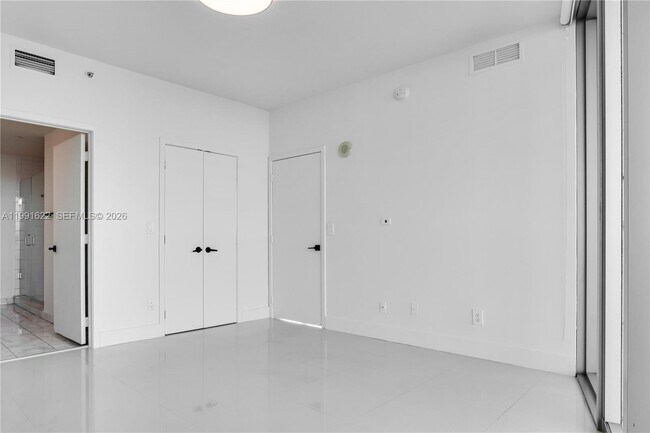 Building Photo - 888 Biscayne Blvd