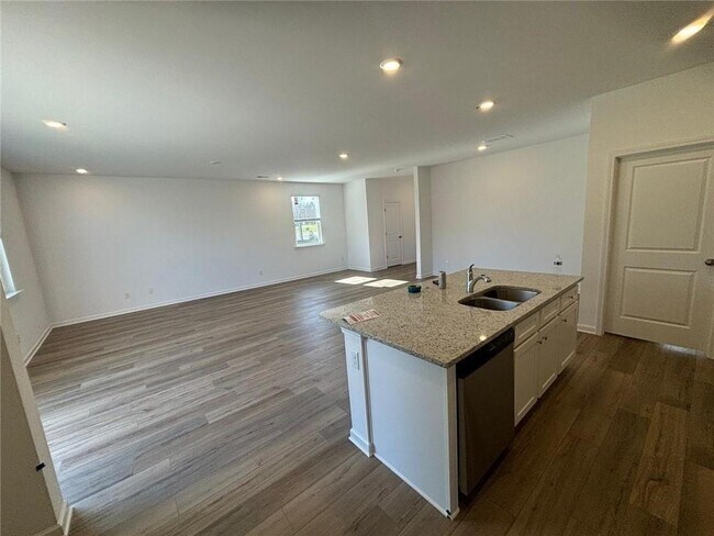 Building Photo - 140 Red Maple Wy