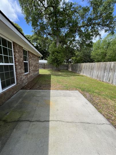 Building Photo - 233 Augusta Way