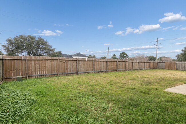 Building Photo - 7459 Tonsley Springs Dr