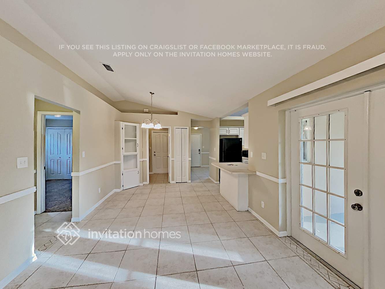 Building Photo - 4800 Miramar St