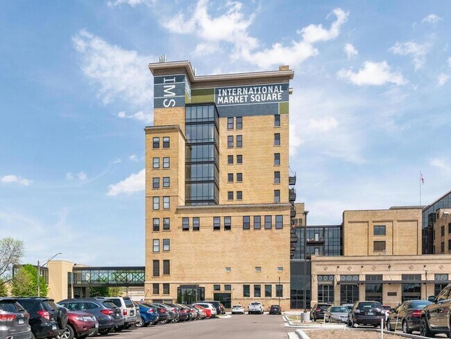 Building Photo - 290 Market St