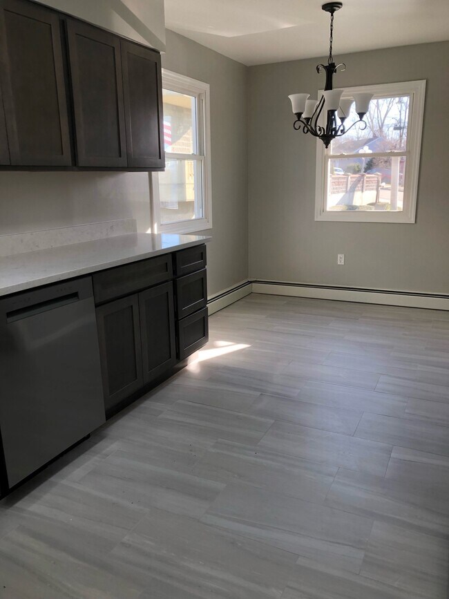 Building Photo - 800 Wolcott Ave