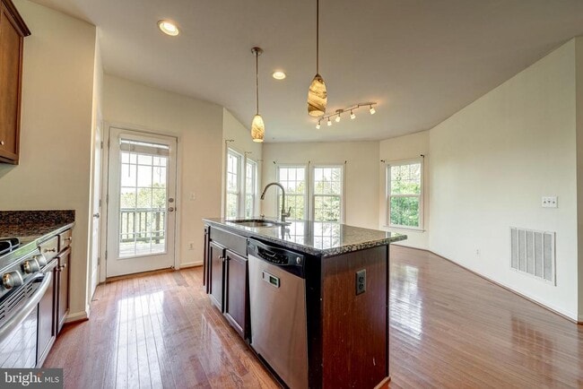 Building Photo - 22571 Highcroft Terrace