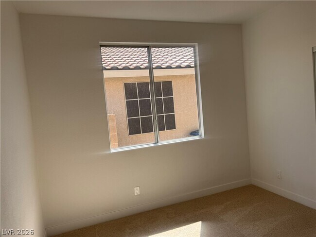 Building Photo - 1408 E Hometown Ave