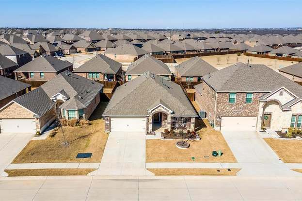Building Photo - 3309 Comal Dr