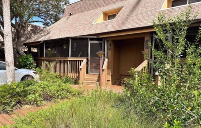 Building Photo - 6281 Treetop Dr