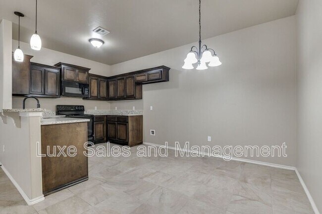 Building Photo - 1308 Garden Gate Dr