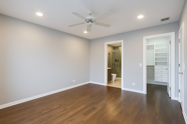 Building Photo - 5 N Oakley Blvd
