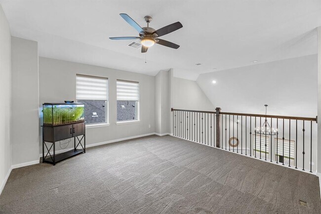 Building Photo - 5502 Pearl Vis Dr