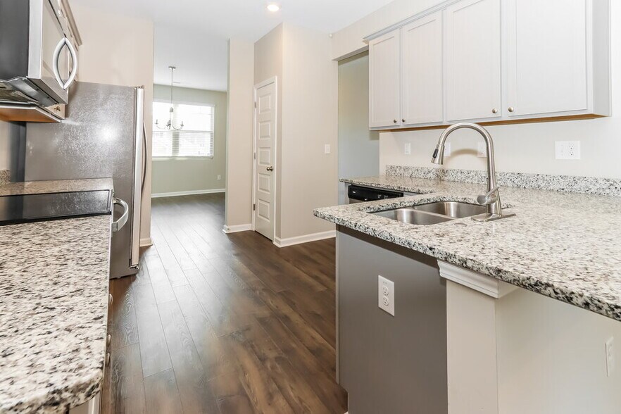 Building Photo - 1544 Denver Way