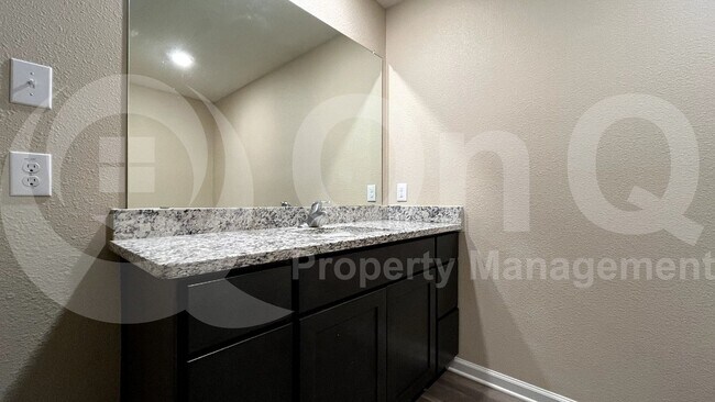 Building Photo - 274 Moonstone Way