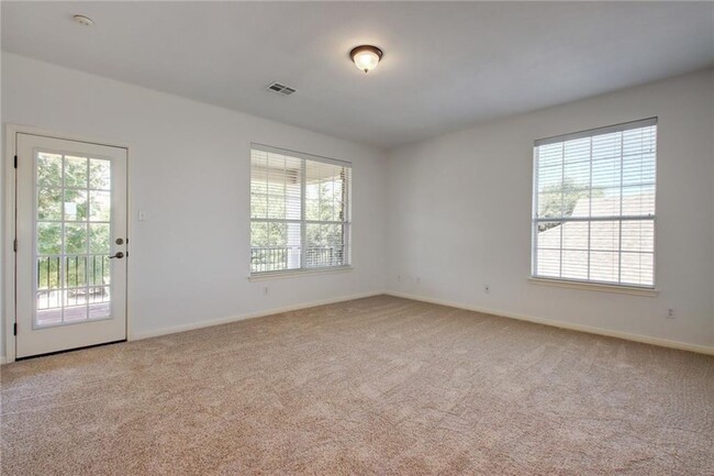Building Photo - 1549 Homewood Cir