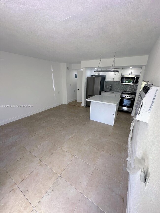 Building Photo - 9064 Collins Ave