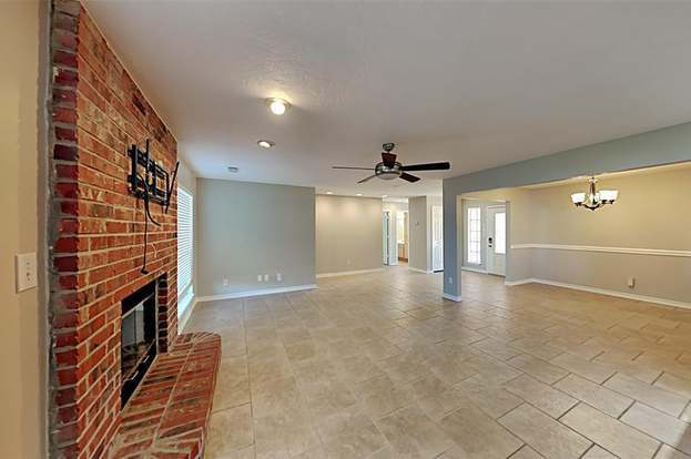 Building Photo - 13322 Hilltop Cir