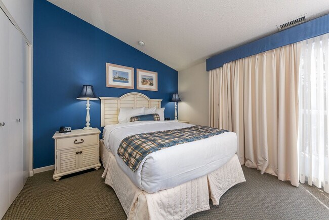 Building Photo - 5719 Creeks Crossing N