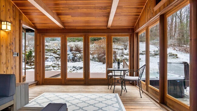 Building Photo - 14 Glendale Rd