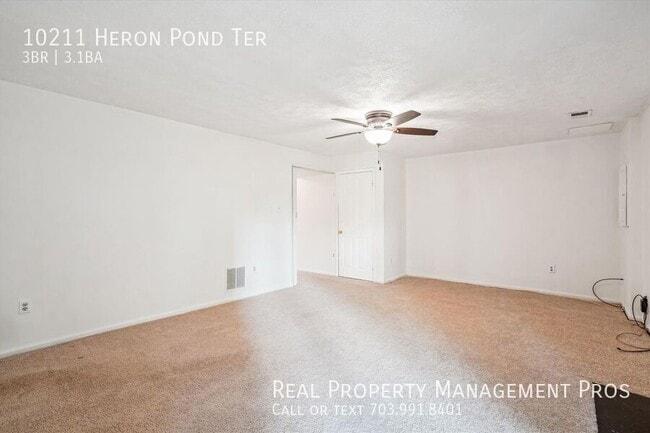 Building Photo - 10211 Heron Pond Terrace