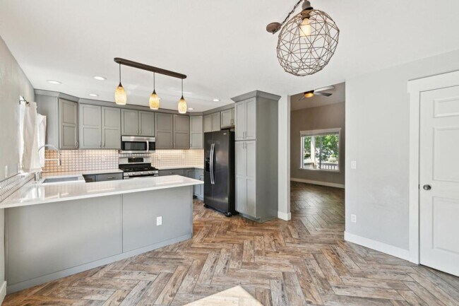 Building Photo - 940 Durum Ct