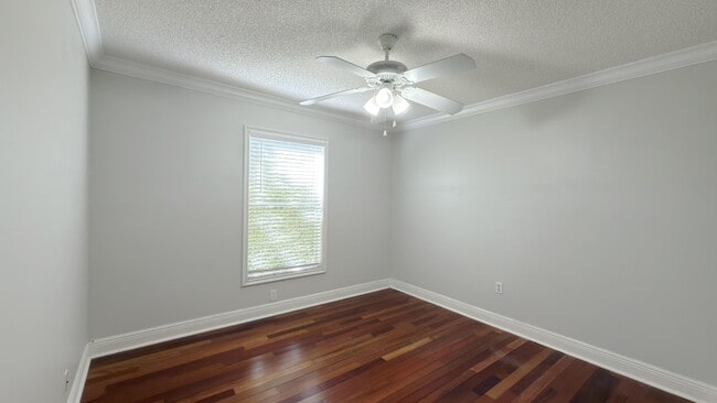 Building Photo - 3418 Sterling Lake Cir