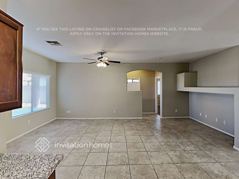 Building Photo - 33683 N Slate Creek Dr