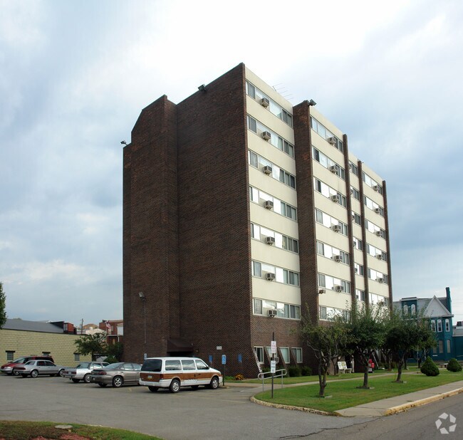 Rachel Carson Hall 135 E 2nd Ave Tarentum PA 15084 Apartment Finder