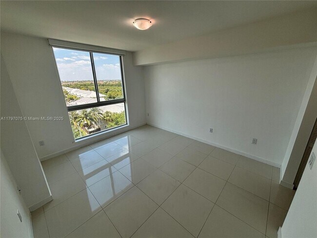 Building Photo - 7661 NW 107th Ave
