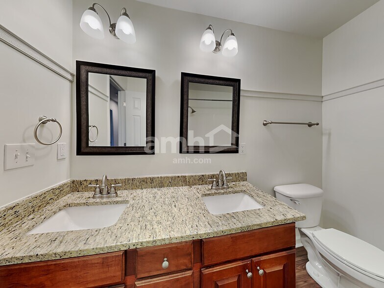 Building Photo - 2875 Gray Moss Dr