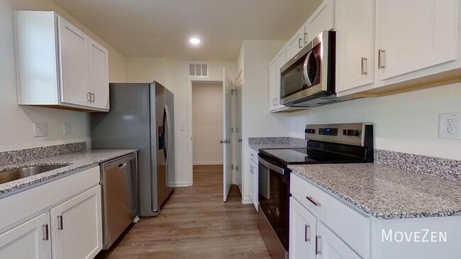 Building Photo - 813 Smokey Ridge Rd