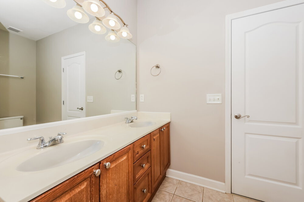 Building Photo - 1501 Teresa Ln